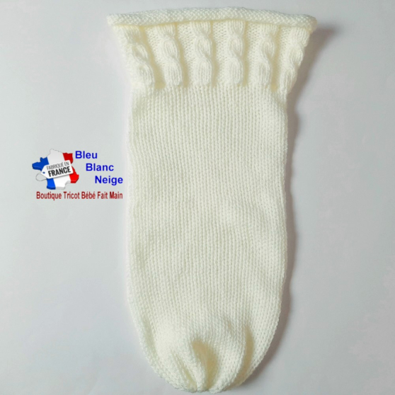 Annonce occasion, vente ou achat 'cocon de naissance �cru clair torsades'