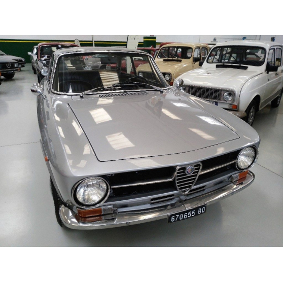 ALFA ROMEO GT1300 JUNIOR