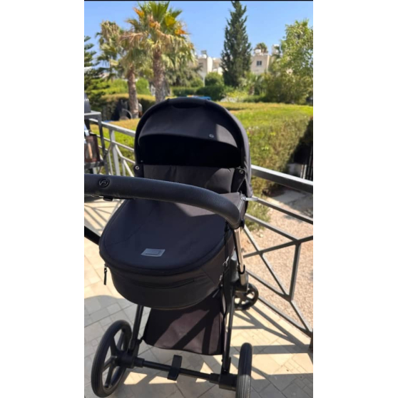 Annonce occasion, vente ou achat 'Poussette Cybex Priam 4 noire'