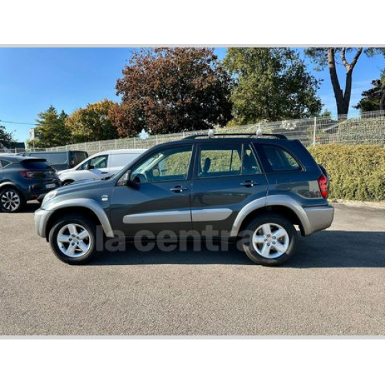 Annonce occasion, vente ou achat 'Toyota RAV4 Diesel 2005'
