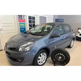 &Agrave; vendre Renault Clio 2010